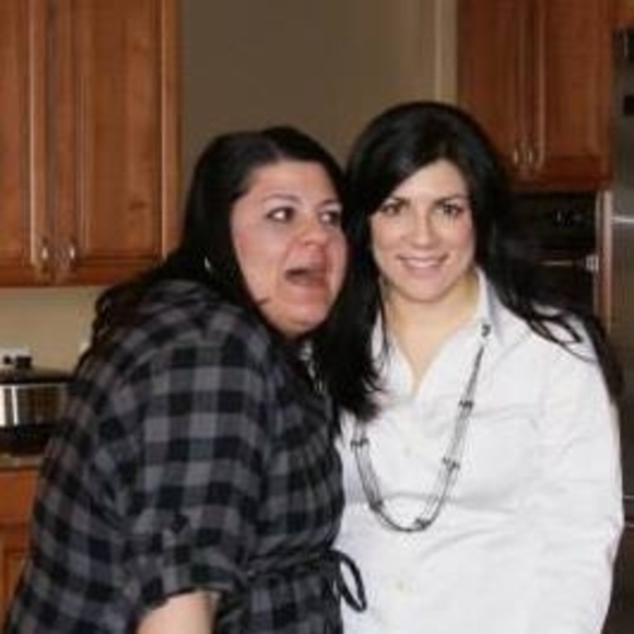 Profile Picture of Vicki Romanski marion (@vickiromanski) on Poshmark