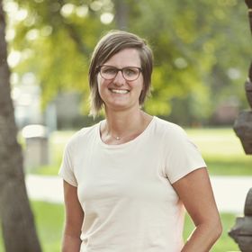 Profile Picture of Amber Thiessen | Christian Living, Leadership + Missions (@kehler11) on Pinterest