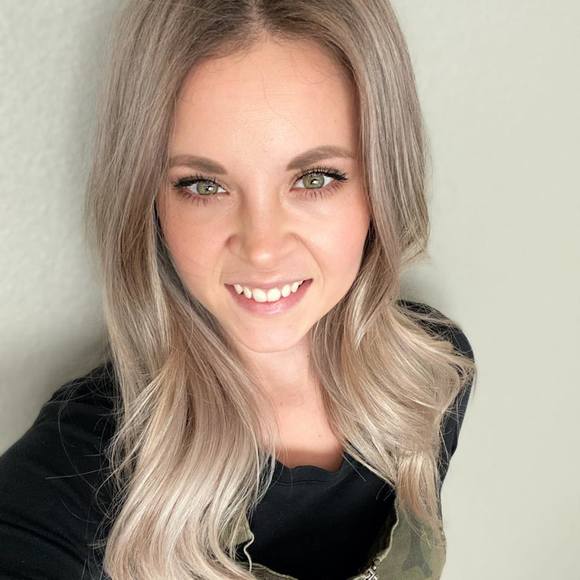 Profile Picture of Maureen Dayley (@dayley219) on Poshmark