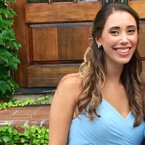 Profile Picture of Alexa Beychok (@abeychok) on Poshmark