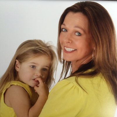 Profile Picture of Sarah Jennings (@SareyDOG) on Twitter