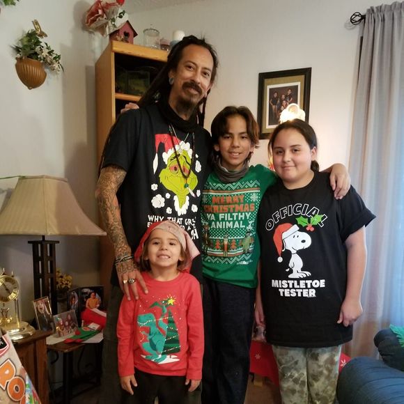 Profile Picture of Lupe Escobedo (@lupe_escobedo) on Poshmark