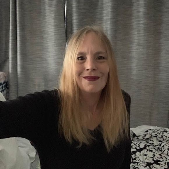 Profile Picture of Michelle Record lenczewski (@michellereco694) on Poshmark