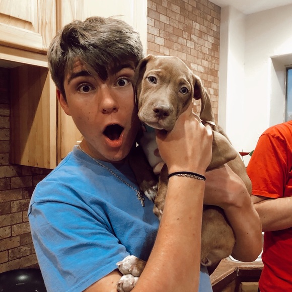 Profile Picture of Jaden Tanner (@jadentanner_) on Poshmark