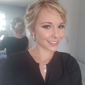 Profile Picture of Julia Purdy (@JuliaGooolia12) on Twitter