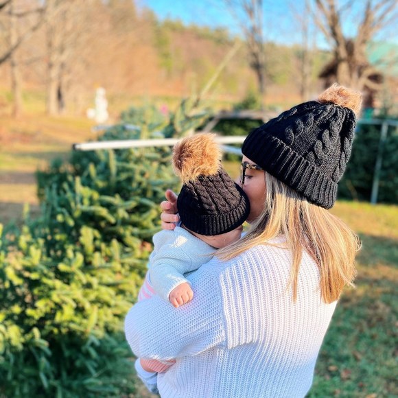 Profile Picture of Karlee Cicerchia (@xokar15) on Poshmark