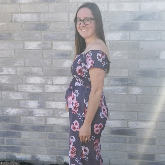 Profile Picture of Kaitlin Wright (@kcam2014) on Poshmark