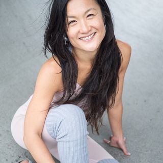 Profile Picture of Vivian Choi (@joybynatureyoga) on Instagram