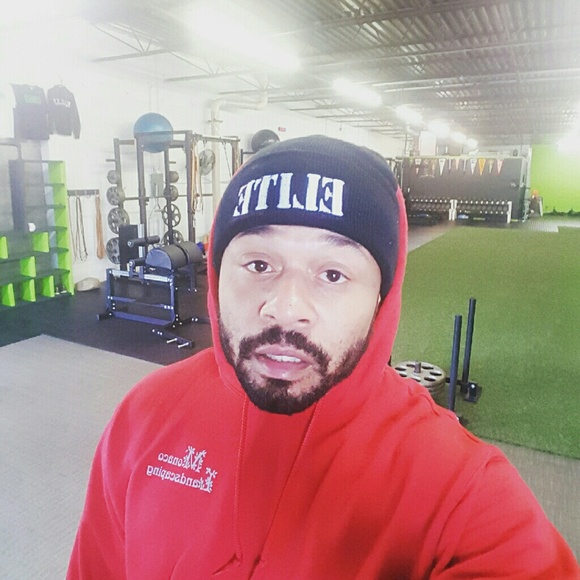 Profile Picture of Andrew Dowd (@dowd20) on Poshmark