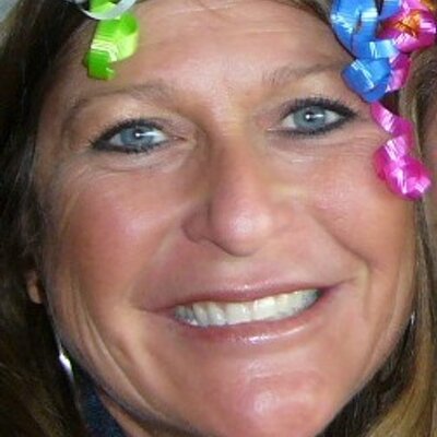 Profile Picture of Debra Pelletier (@djpelletier) on Twitter