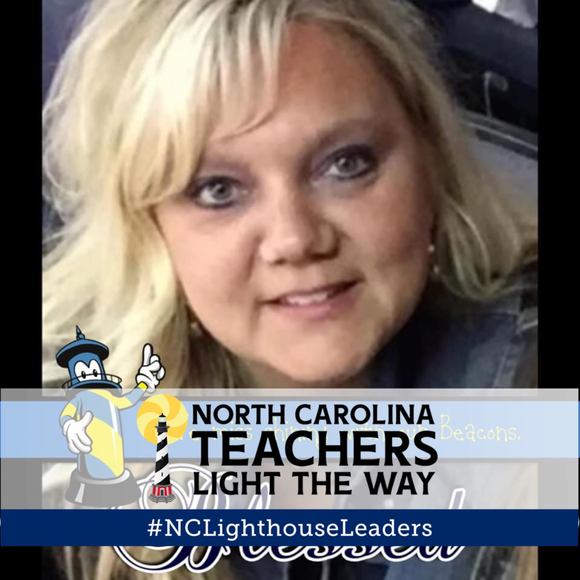 Emily Zelando - Poshmark Profile Picture of Emily Zelando (@mlez) on Poshmark