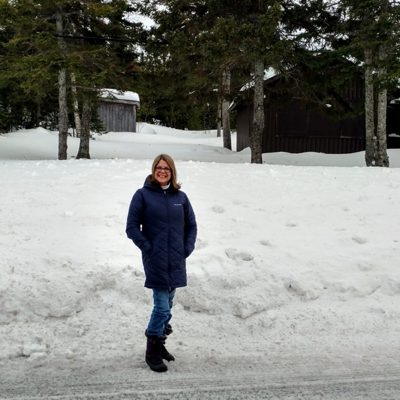 Kristin Delpierre - Poshmark Profile Picture of Kristin Delpierre (@kdgems) on Poshmark