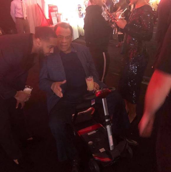 Profile Picture of Kevin Barker (@originalep) on Poshmark