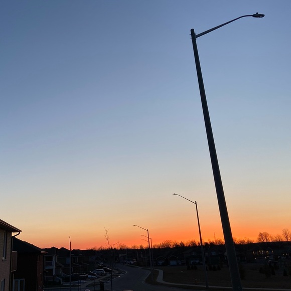 Profile Picture of Christopher Shier (@yungchrissells) on Poshmark