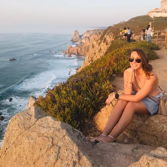 Profile Picture of Andrea Wilhelm (@andreaw992) on Poshmark