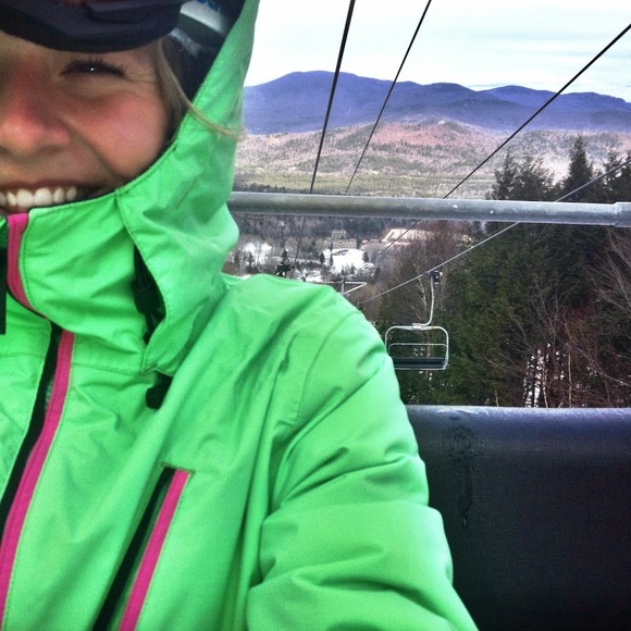 Profile Picture of Amelia Rowland (@ameliarowland14) on Poshmark