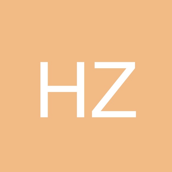 Profile Picture of Hanna Zachary (@hannarzachary) on Poshmark