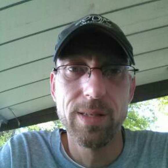 Profile Picture of Todd Feiock (@toddfeiock123) on Poshmark
