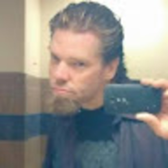 Profile Picture of Brad Booker (@agentmotor) on Poshmark