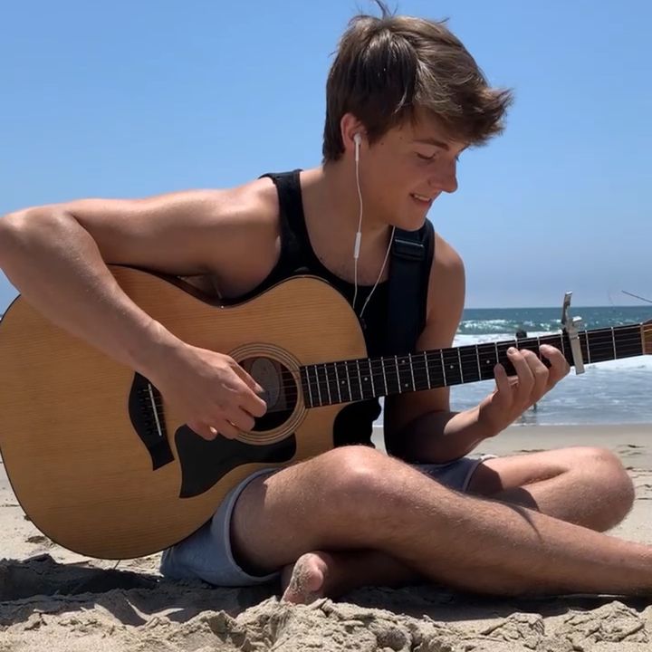 Profile Picture of   Reply to @maxbesta Tommy... (@dominicflynnguitar) on Tiktok