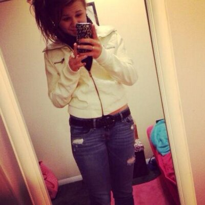 Profile Picture of Cassandra LaBelle (@Casss_x3) on Twitter