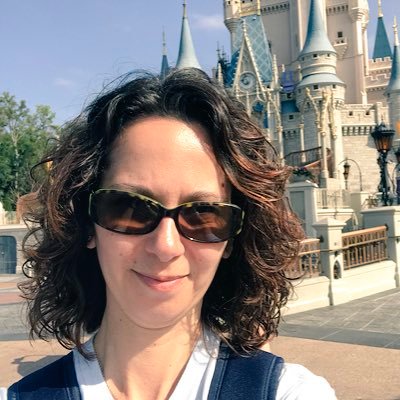 Profile Picture of Jennifer Salonia (@lottalate) on Twitter