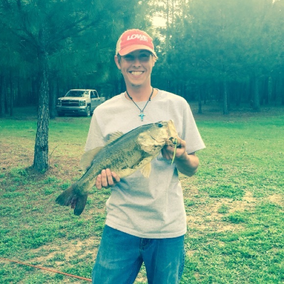 Profile Picture of Kyle Hobson (@kylehobson682) on Poshmark