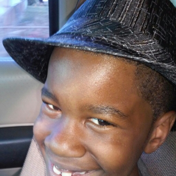 Profile Picture of Lucious Birks (@skywalker247) on Poshmark