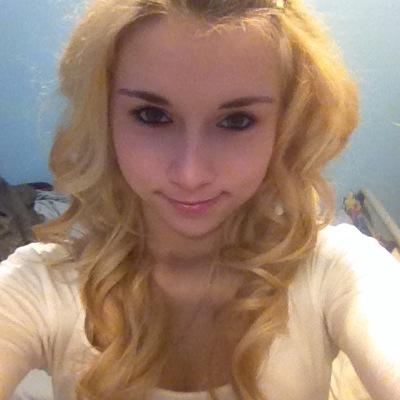 Profile Picture of Catherine Robert (@Cath_Robert) on Twitter