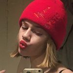 Profile Picture of C’est Le Vrai Moi (@c_a_l_i_x_t_e) on Instagram