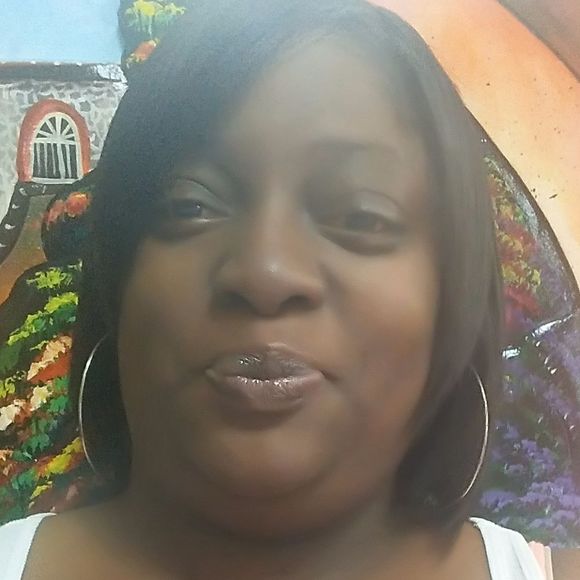 Profile Picture of Krystal Watson (@krystal3032) on Poshmark