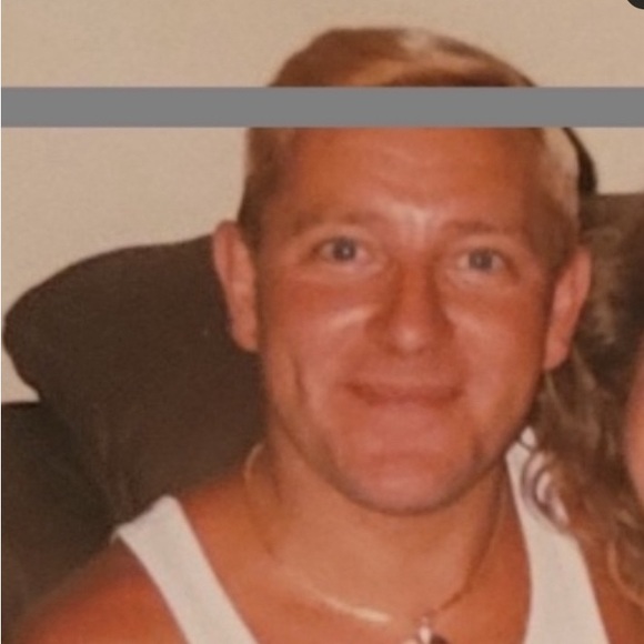 Profile Picture of Andrew Evans (@andrewevans254) on Poshmark