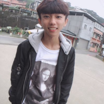 Profile Picture of QiuMo (@QiuMo6) on Twitter