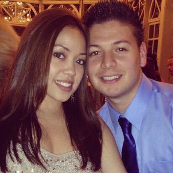 Tanya Serrano - Poshmark Profile Picture of Tanya Serrano (@serrano1185) on Poshmark