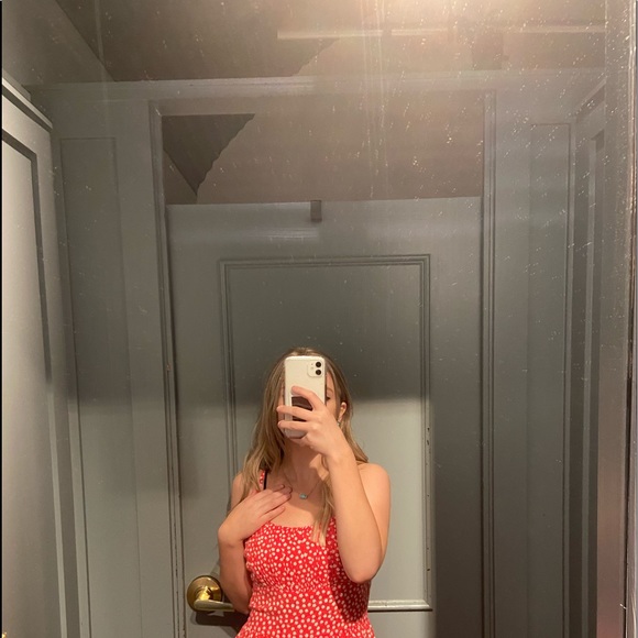 Profile Picture of Gwin Williams (@gwinrose) on Poshmark