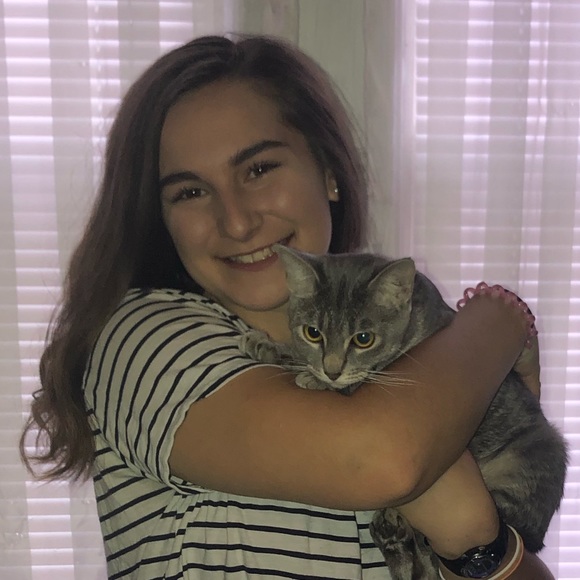 Profile Picture of Kathrine Collister (@k_collister) on Poshmark