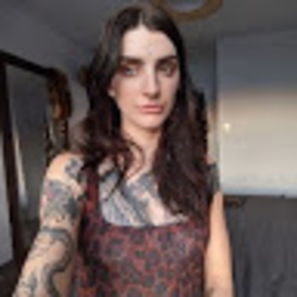 Profile Picture of Jaclyn Walker (@jaclynwalker3) on Poshmark