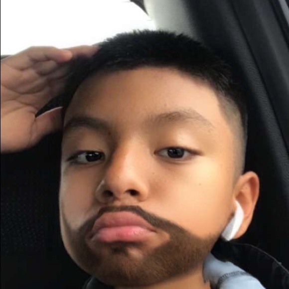 Profile Picture of Kevin Celestino (@094546) on Poshmark
