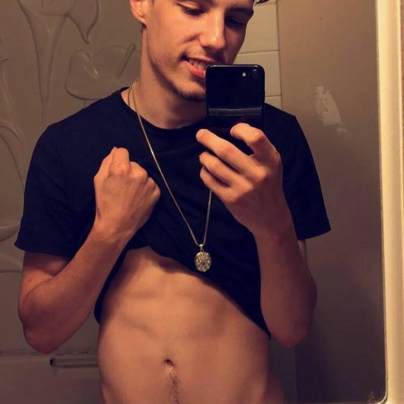 Profile Picture of Michael Barret (@joeyswaggedout) on Poshmark