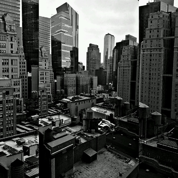 Profile Picture of Edlawit Yared (@ed_u) on Poshmark