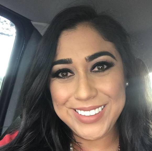 Profile Picture of Victoria Giron (@chiquita1987) on Poshmark