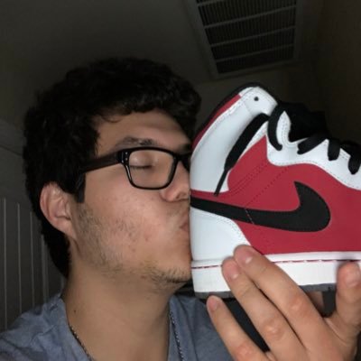 Profile Picture of Token 🧖🏽‍♂️ (@SAM_QUINTERO) on Twitter