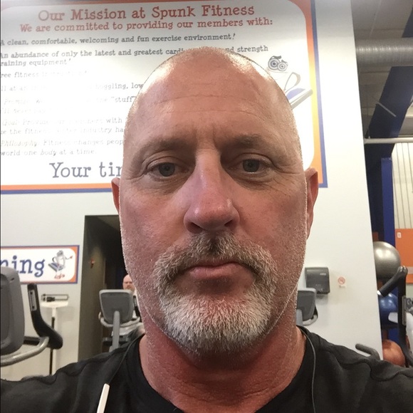 Profile Picture of Bill Piunti (@bigbillyp) on Poshmark