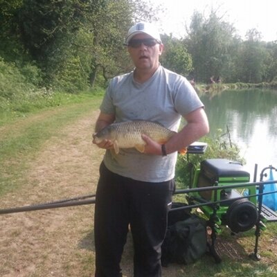 Profile Picture of Michael Vallance (@MickeyV66) on Twitter