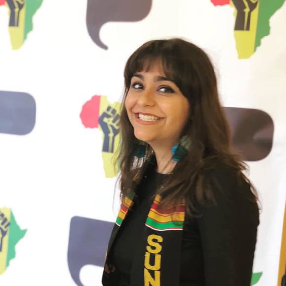 Profile Picture of Simone Ritchie (@simoneritchie) on Poshmark