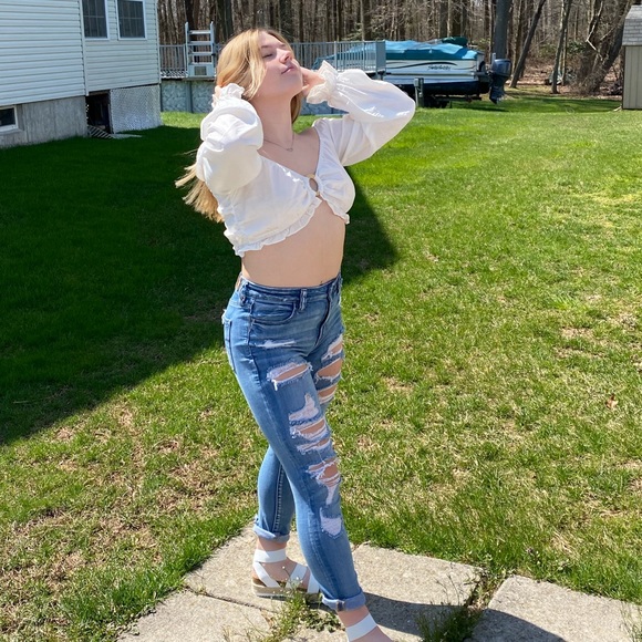 Profile Picture of Kiersten Powell (@kierstenxpowell) on Poshmark