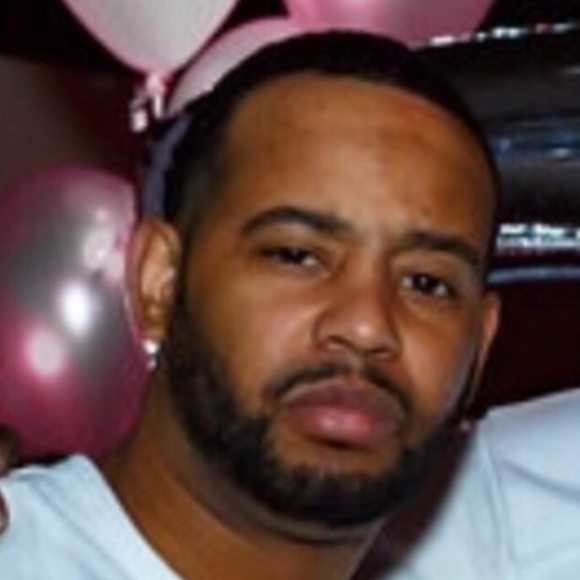 Profile Picture of Joejuan Lightner (@joejuan123) on Poshmark
