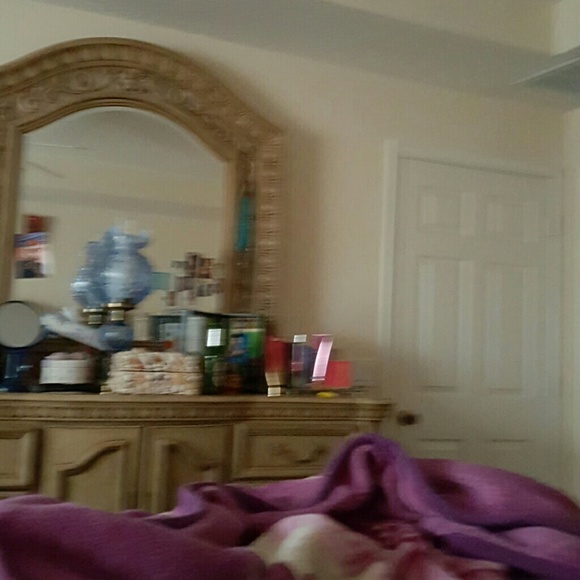 Profile Picture of Asner Alperis (@asner) on Poshmark