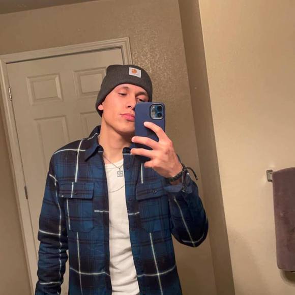 Profile Picture of Jerry Ramirez (@jerryr22) on Poshmark