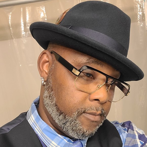 Profile Picture of Jimmie Jones (@jimmienjones240) on Poshmark